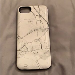iPhone 7 charging case